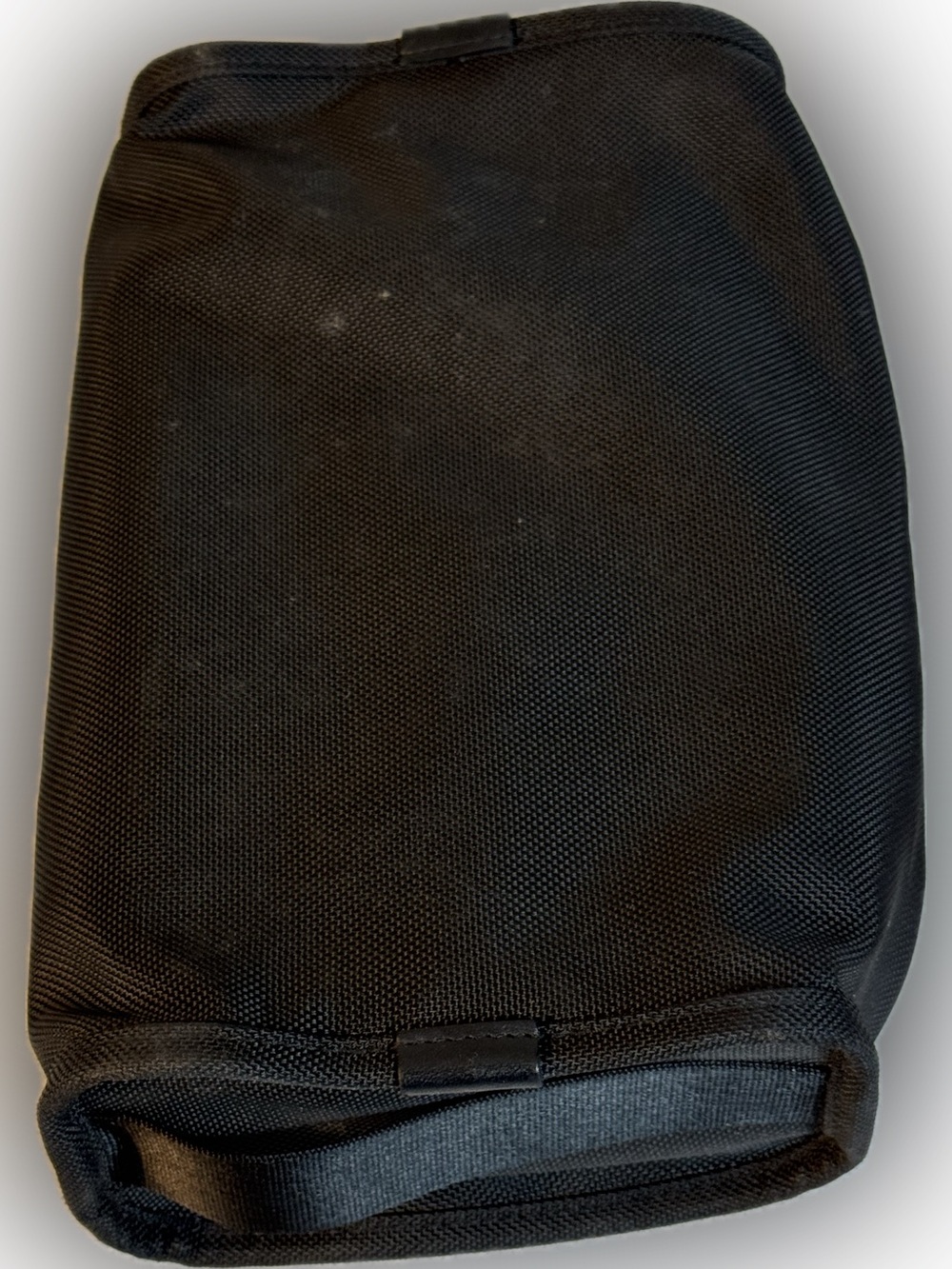 TUMI Black Ballistic Nylon Travel Toiletry Bag Dopp Kit Organizer - Picture 4 of 9
